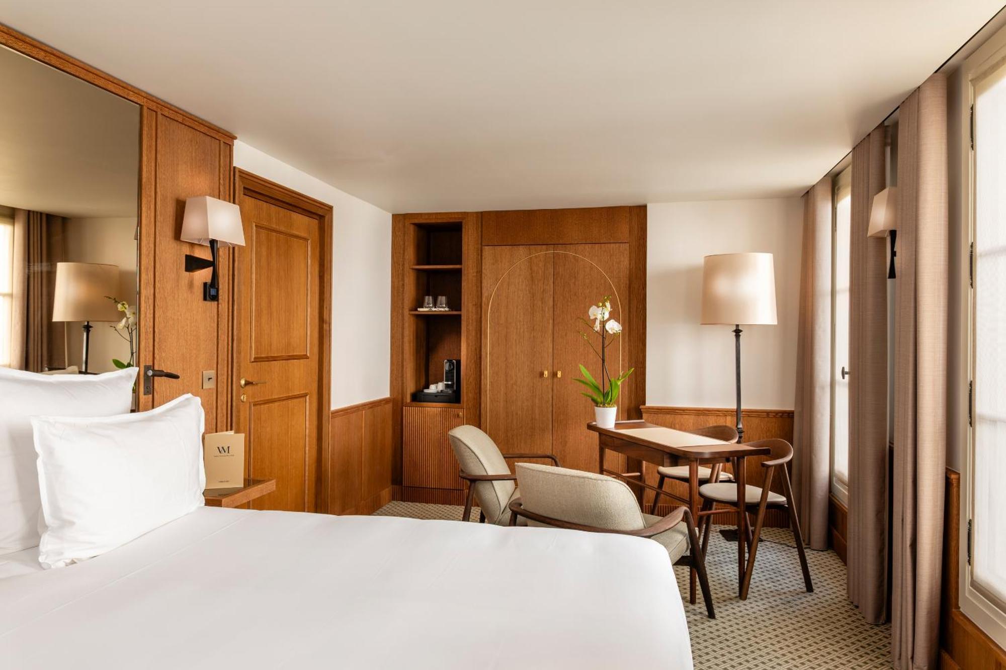 Executive Double or Twin Room " La Parisienne"