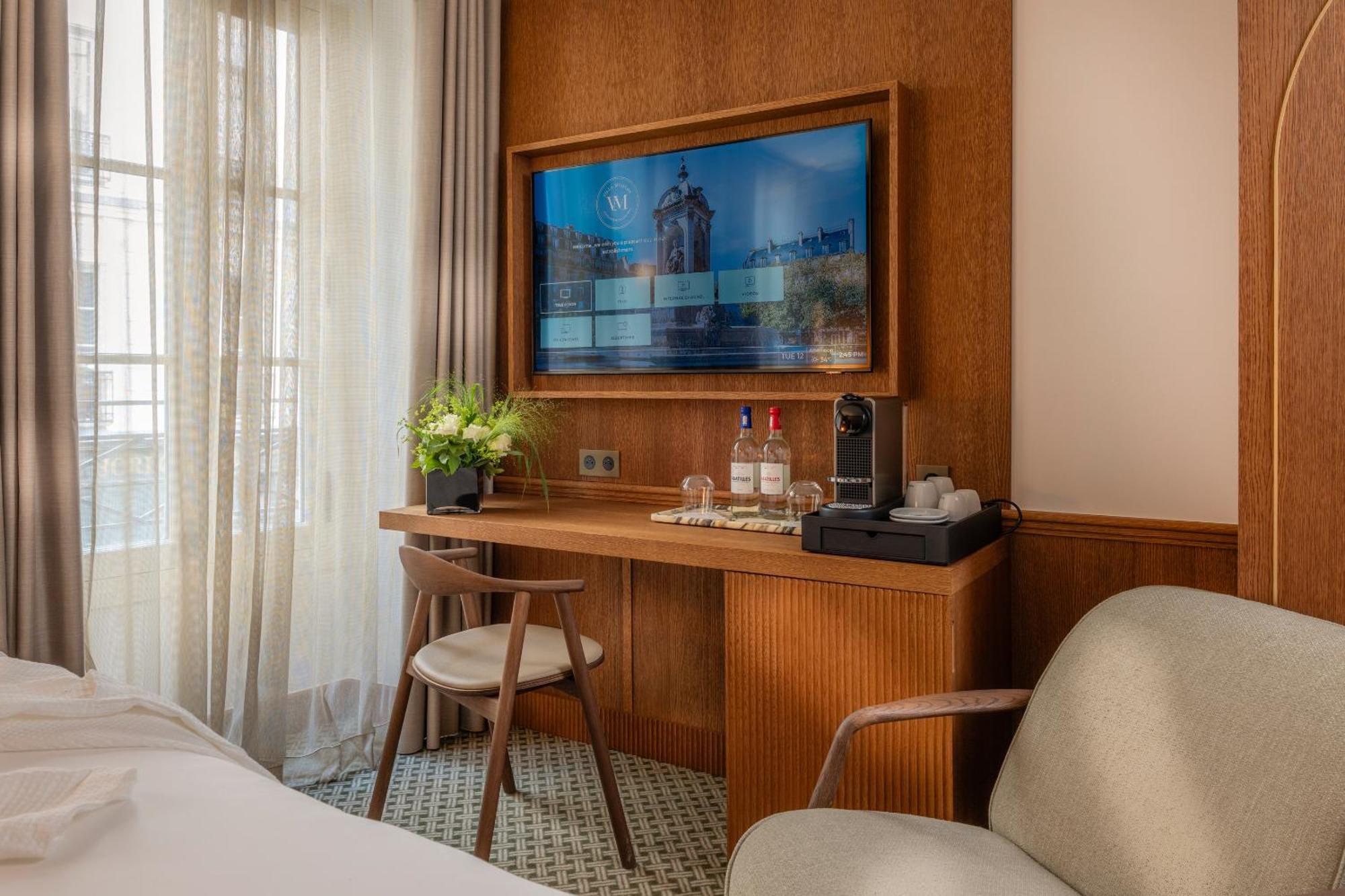 Executive Family Room